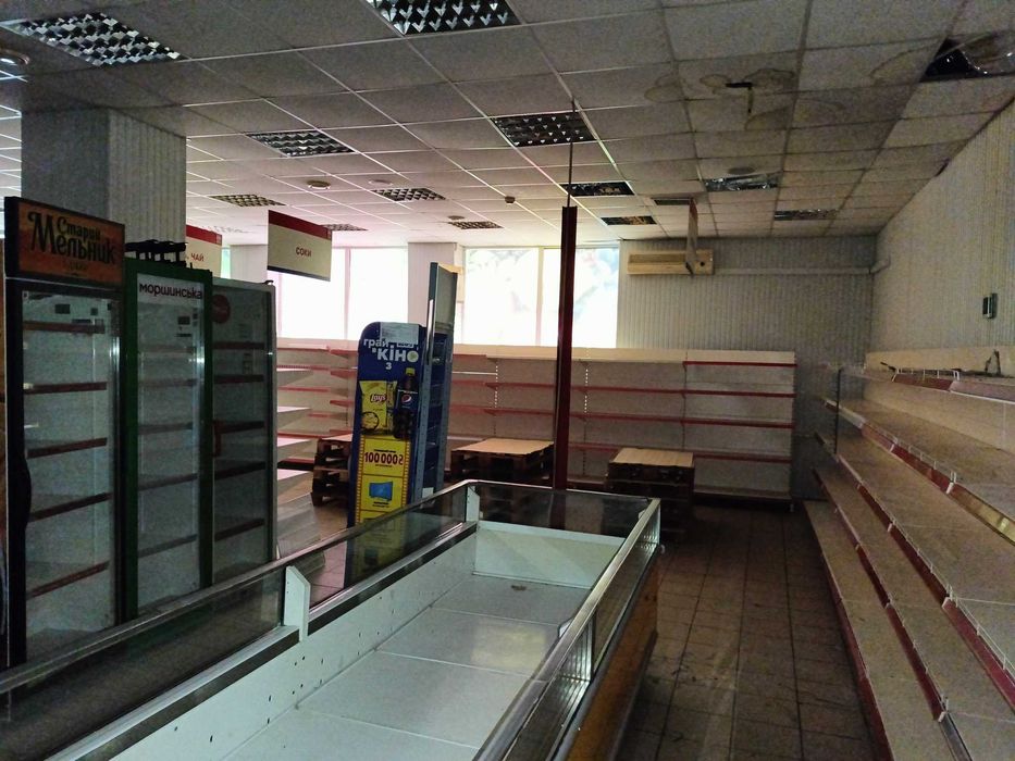 Сдам в аренду маркет с оборудованием на Таврическом площадью 600 м.кв