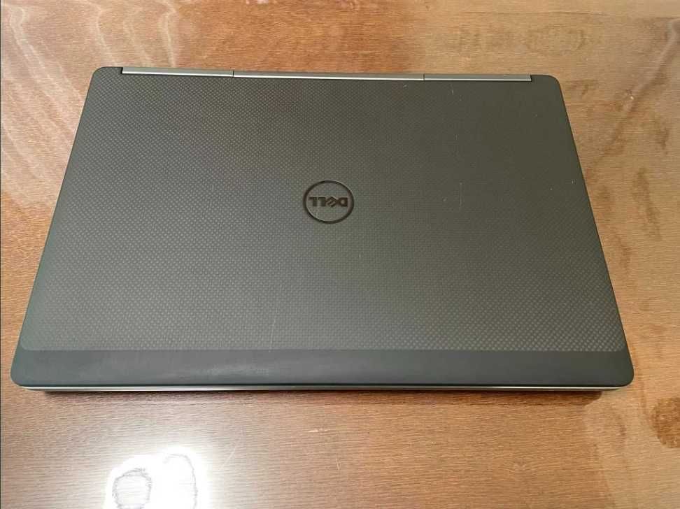 Ноутбук 17" FHD Dell Precision 7710 (i5-6300HQ/8Gb/SSD 256Gb/W5170M)