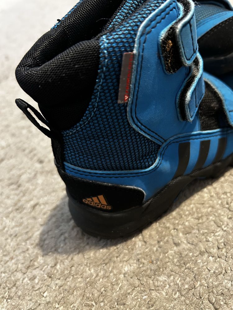 Buty zimowe kozaki adidas dla chłopca 23,5 wkladka ok 14,5 cm