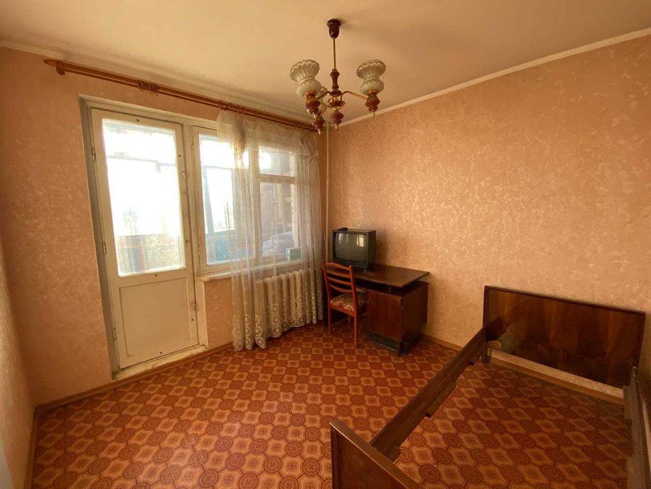 Продается трёхкомнатная квартира по улице Свято-Николаевская