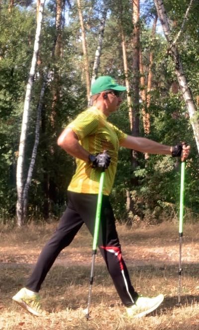 Продам шведские  палки с тренажеры  BungyPump для Скандинавской ходьбы