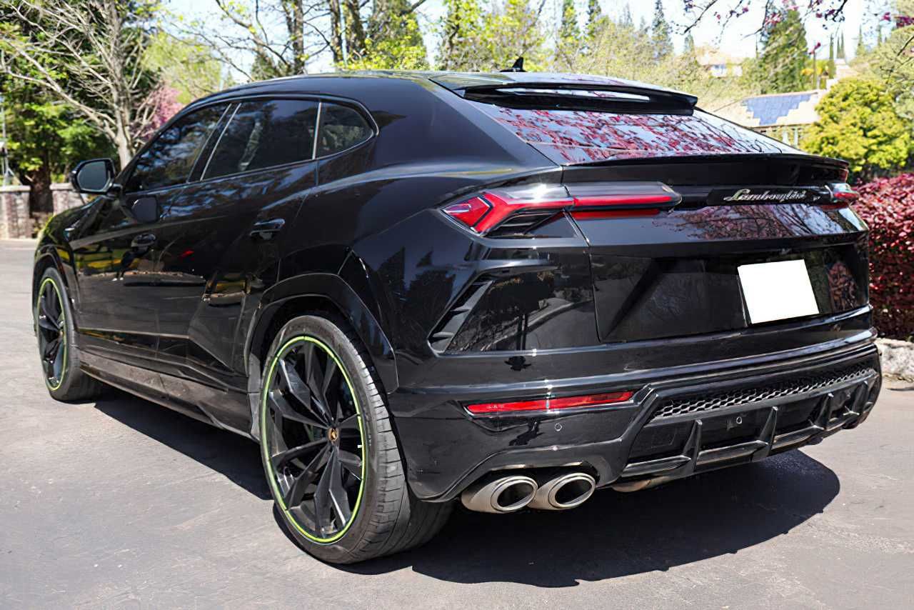 Lamborghini Urus 2021