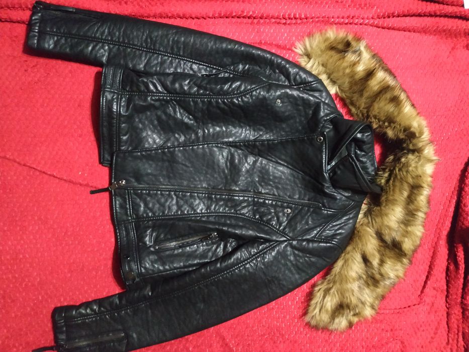 Кожаная курточка Topshop