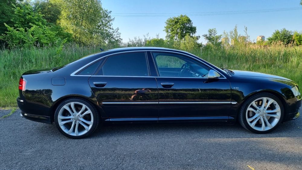 Audi S8 D3 5.2 V10 450 km