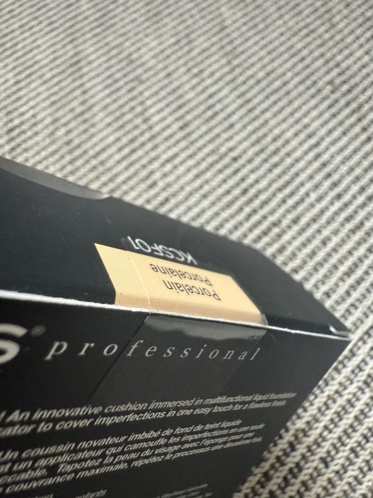 Kiss New York Cushion Foundation Podkład poduszka Porcelain