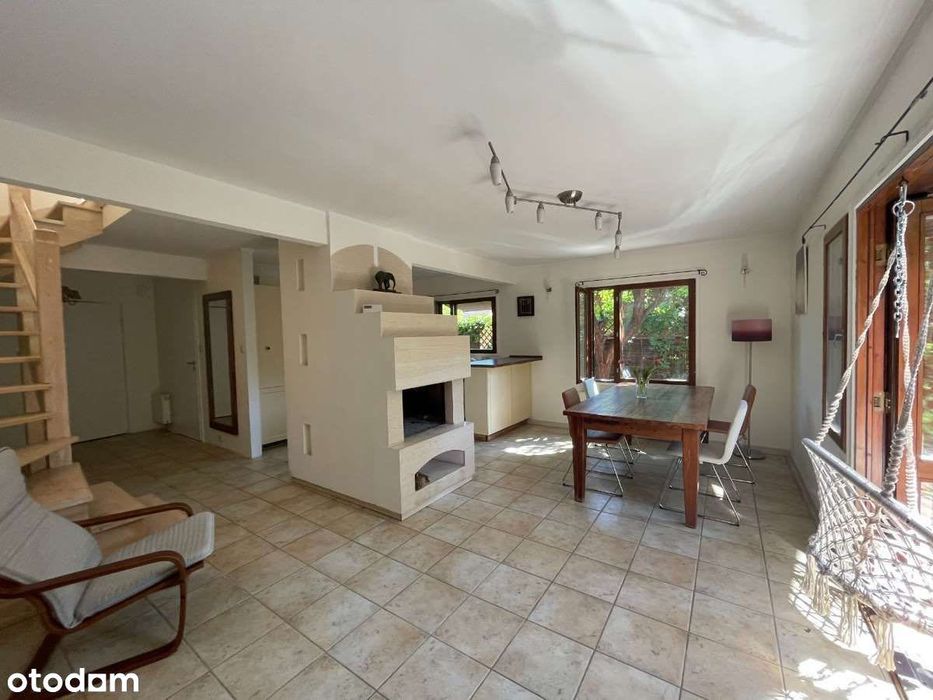 Piękny dom z ogrodem na zamkniętym osiedlu