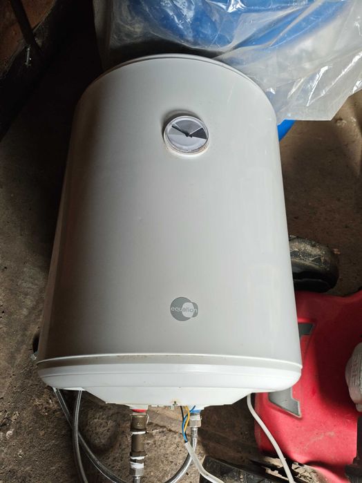 Elektryczny podgrzewacz wody 50l