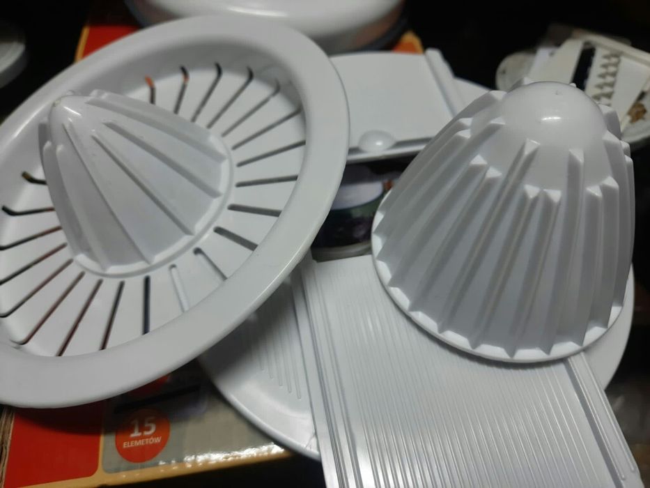 Robot wielofunkcyjny mikser tarka