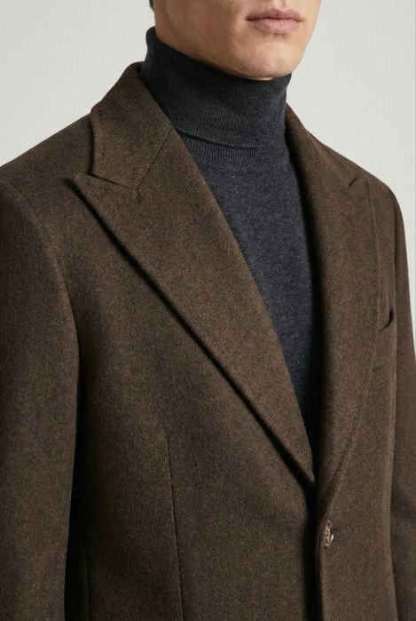 Класичне чоловіче пальто «Yarmich» коричниве двобортне