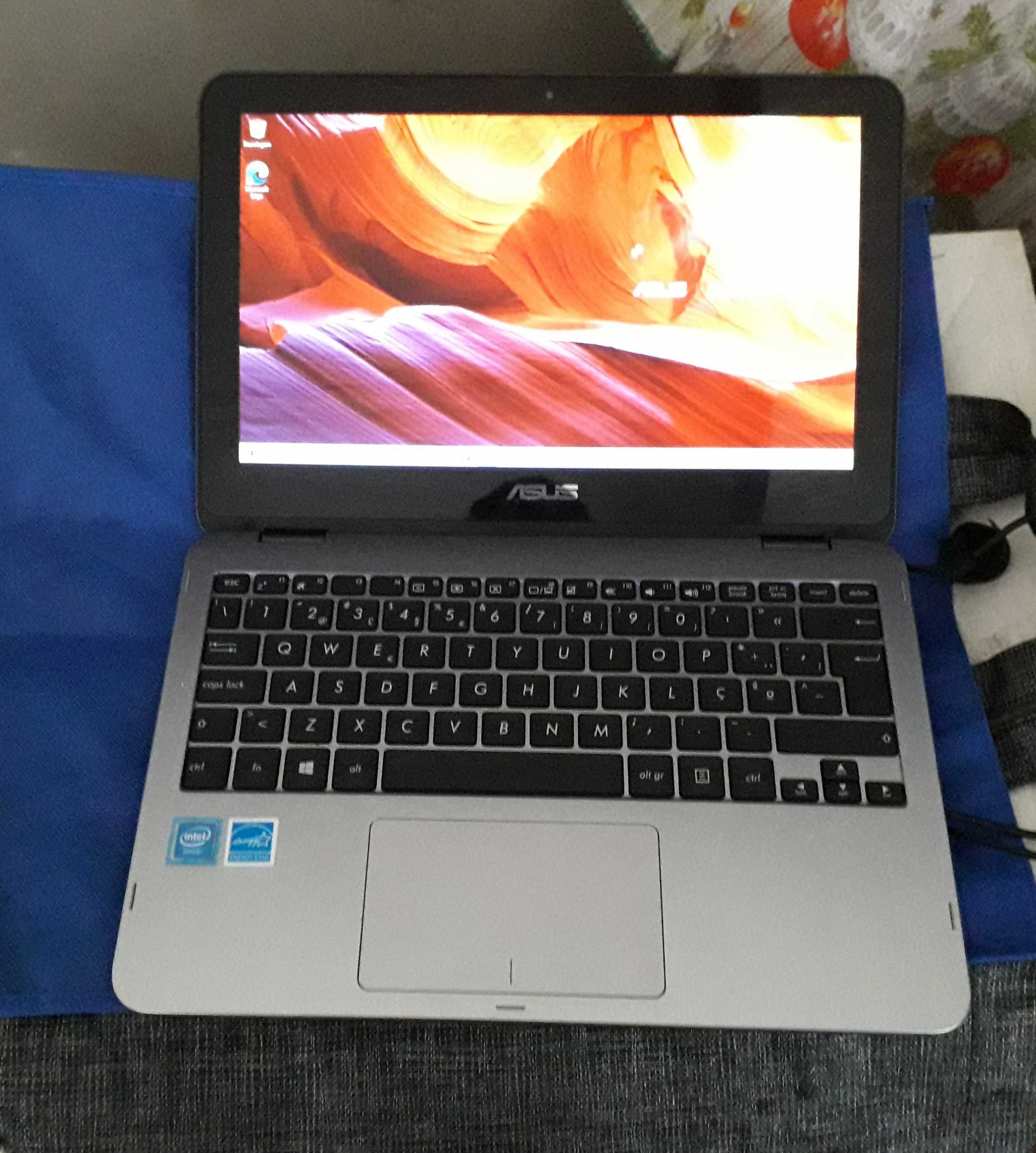 Pc/tablet Asus com rato