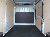 Zabudowa busa Iveco Daily - wszystkie długości L2, L3 L4, L5 - MONTAŻ