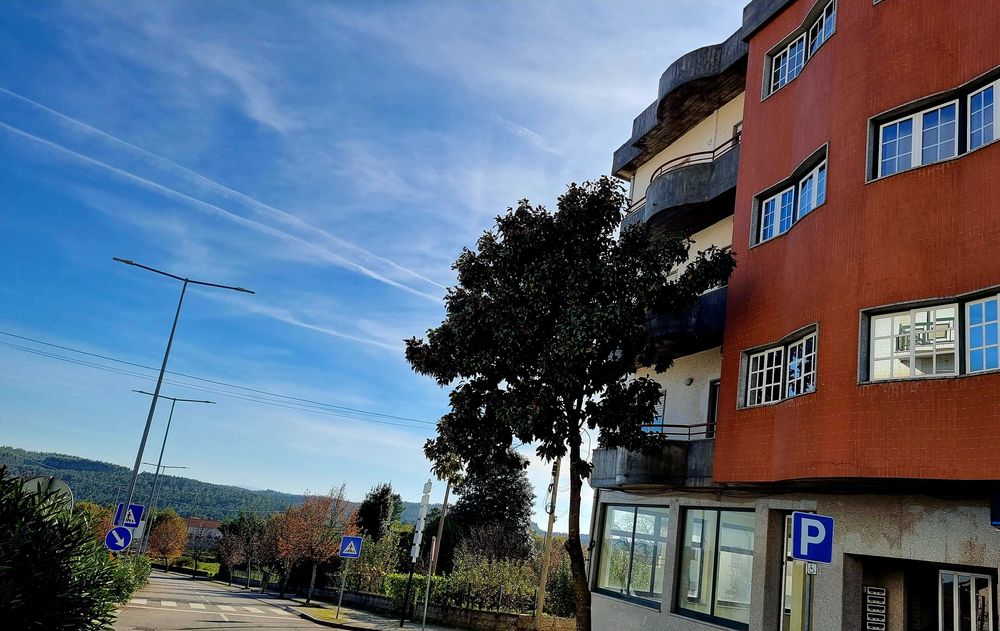 Apartamento T3, Com Lugar de Garagem e Arrumo em, VILA NOVA DE PAIVA