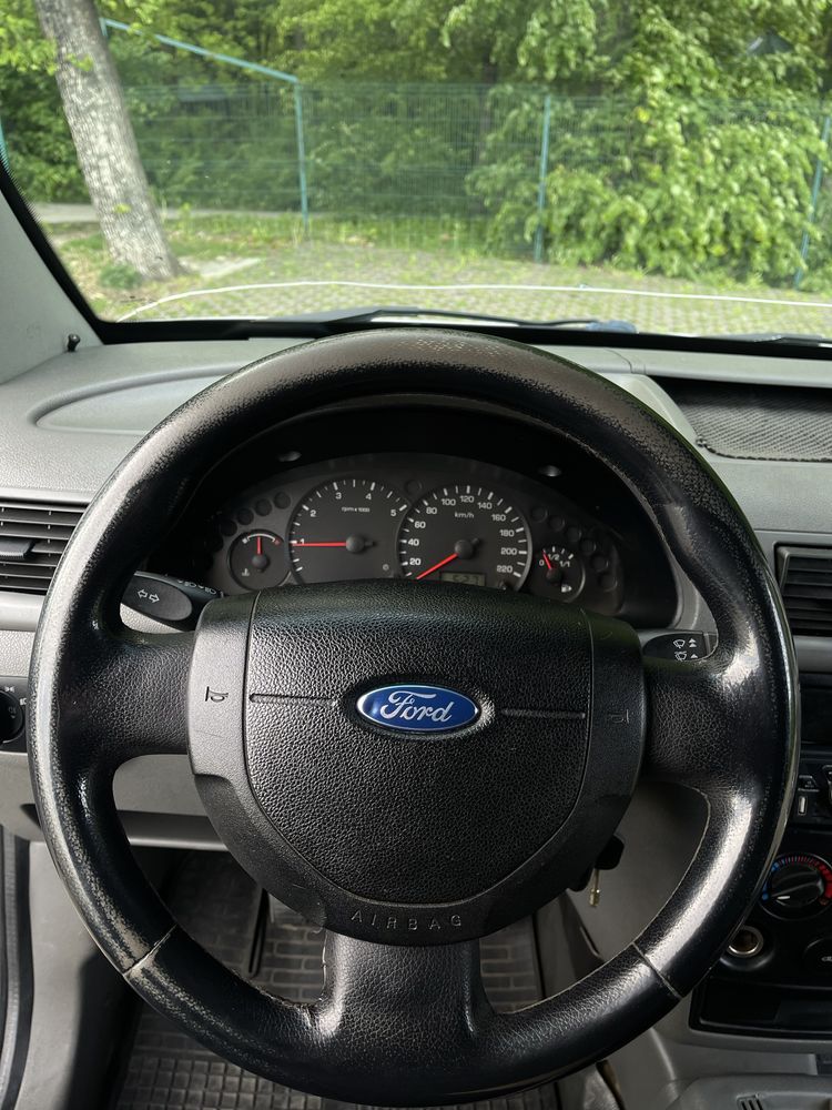 Ford Connect 2006 рік Пасажир 1.8tdci