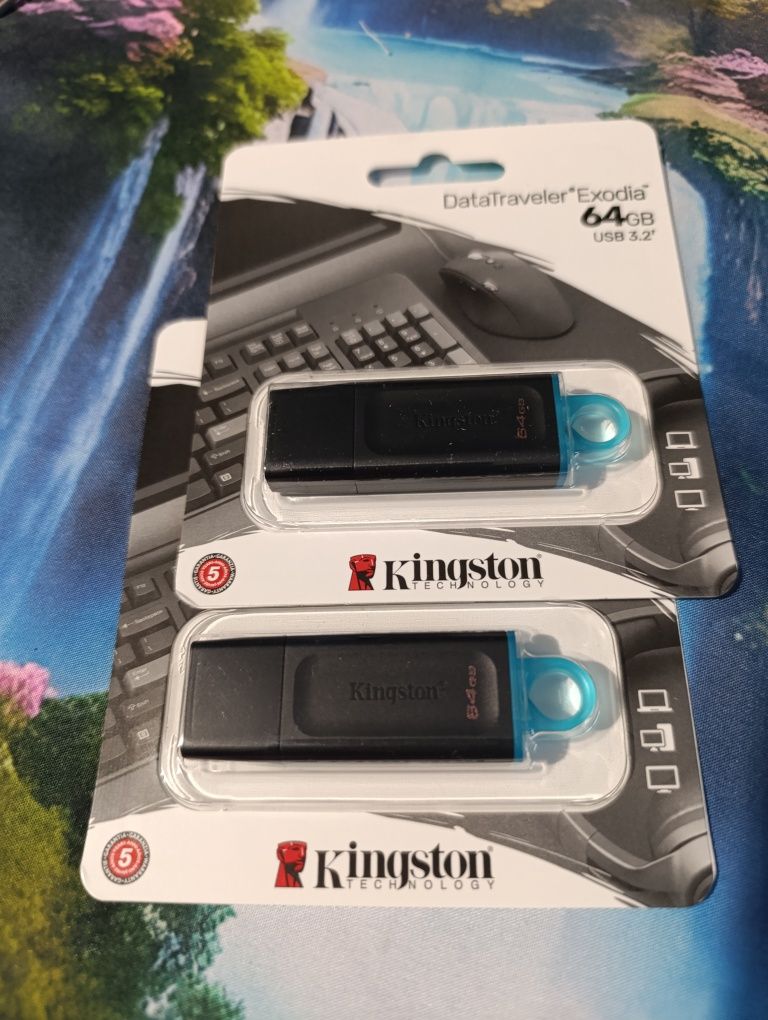 Pamięć flash pendrive nowy USB 3,2 szybki