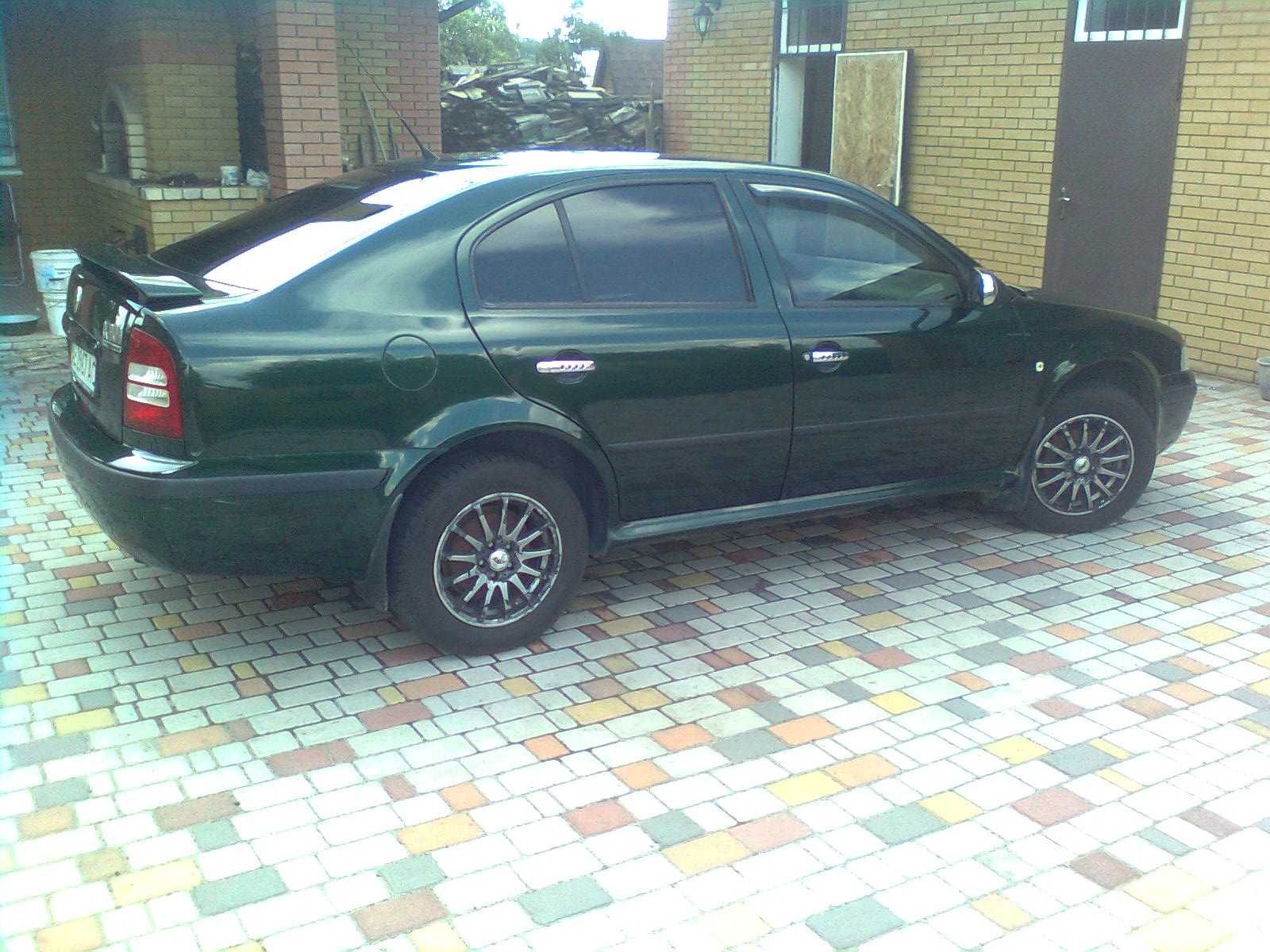 Шкода Октавия 2004