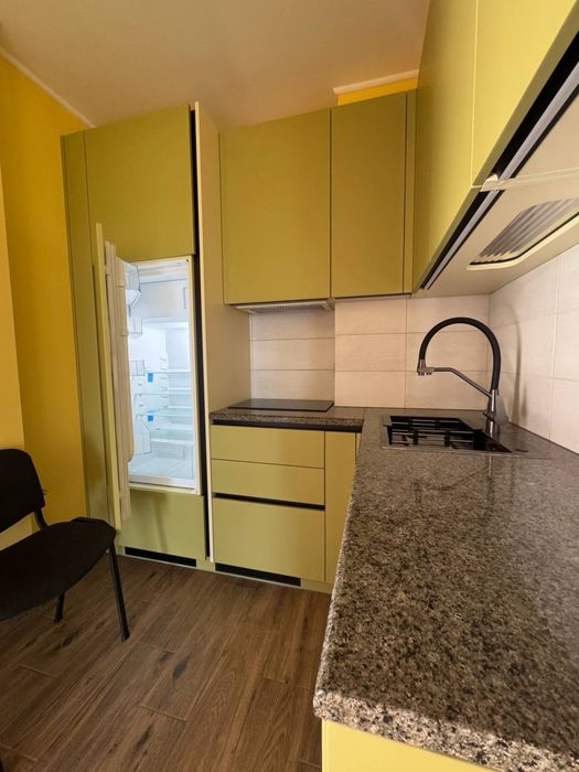 здається в оренду квартира-студія біля ЗУНУ