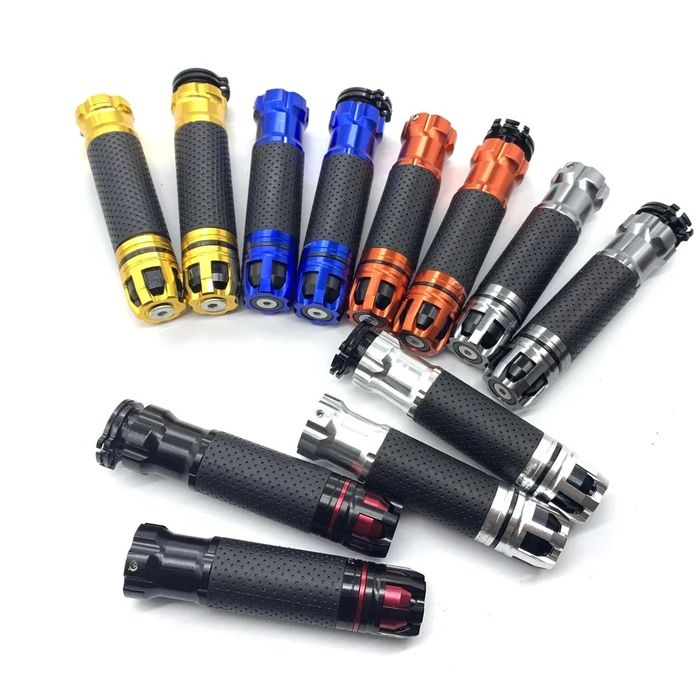 Грипсы ручки на мотоцикл Honda Yamaha Kawasaki Suzuki KTM Ducati