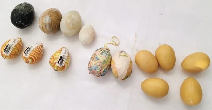 Ovos de colecção (Páscoa etc) porcelana verde pedra papel kraft vidro