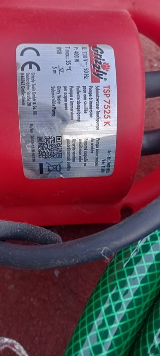 Pompa zanurzeniowa z wężem