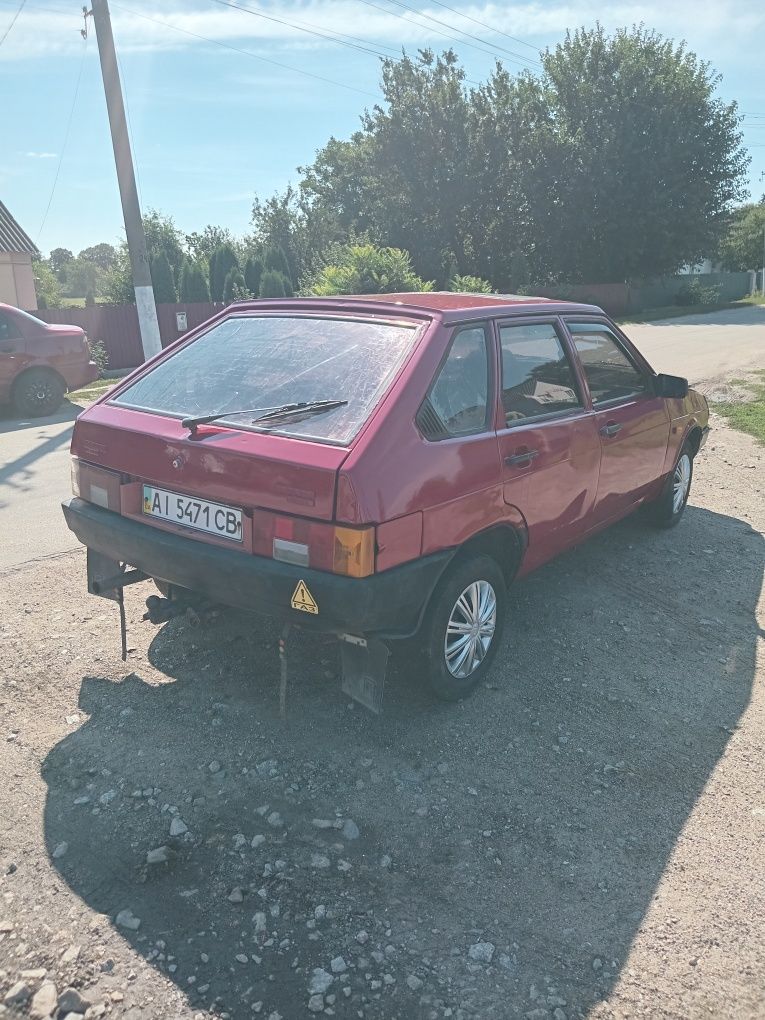 Продаю ваз 2109 94 р. 1,5 газ бензин