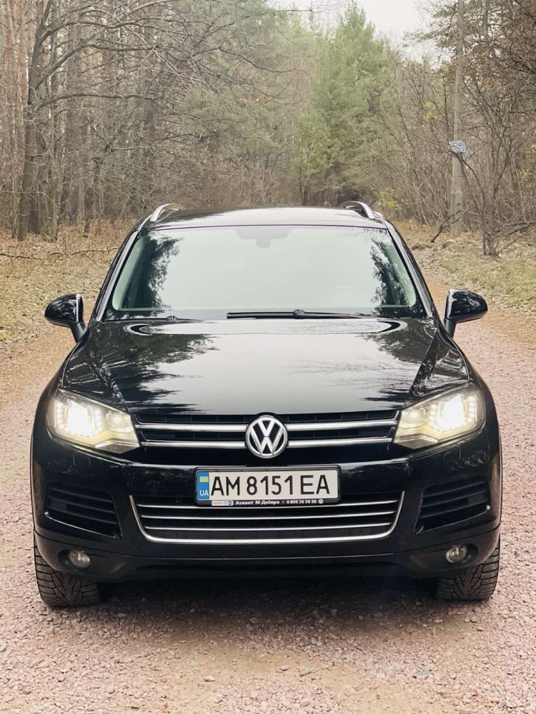 Продам Volkswagen Touareg 3.0TDI 2012 рік