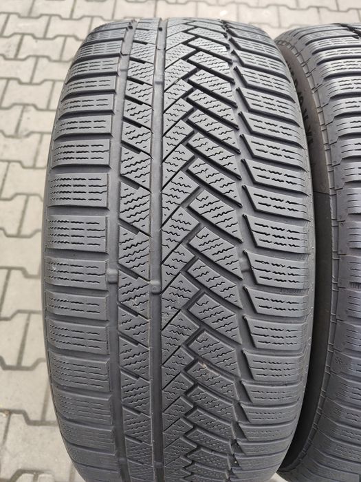 245/45/19 Continental Winter Contact TS850P