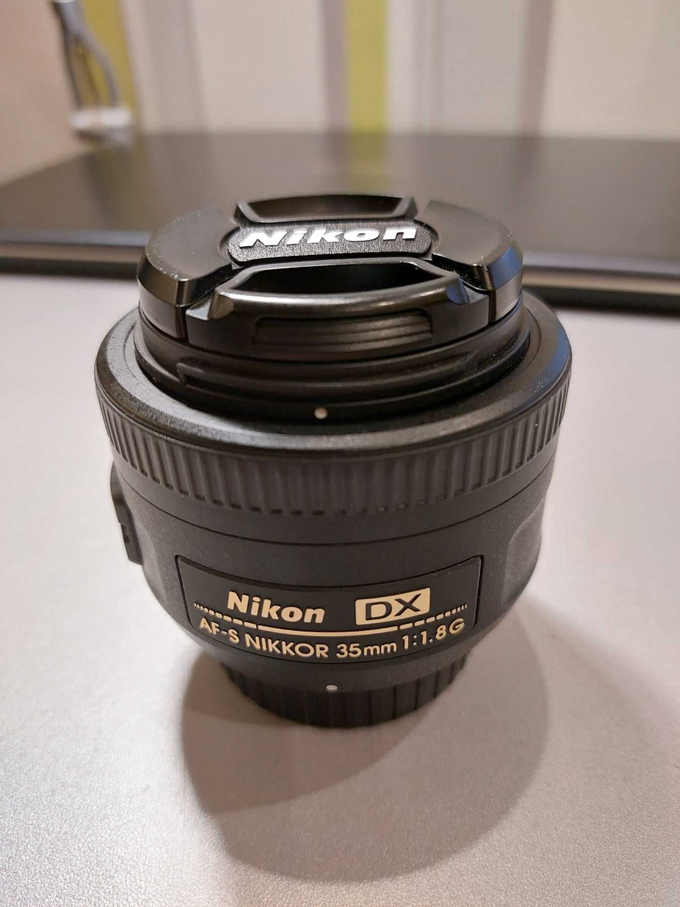 Продам об'єктив Nikon DX AF-S Nikkor 35mm 1:1.8 G