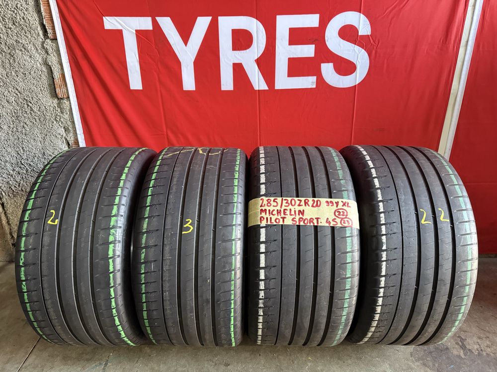 Pneus 285/30/20 Michelin Pilot Sport 4S Todos Iguais