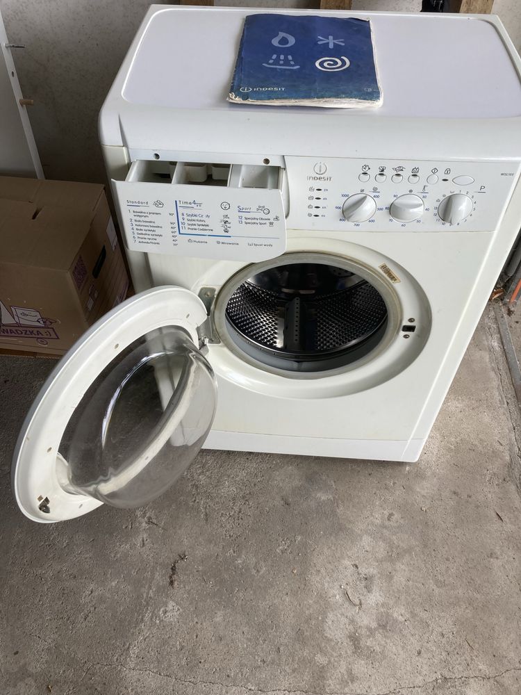 Pralka Indesit WISL 105 PL