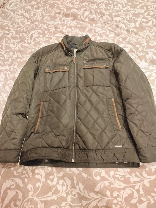 PROMOÇÃO -  Impermeável/ blusão Studio Classics tamanho L