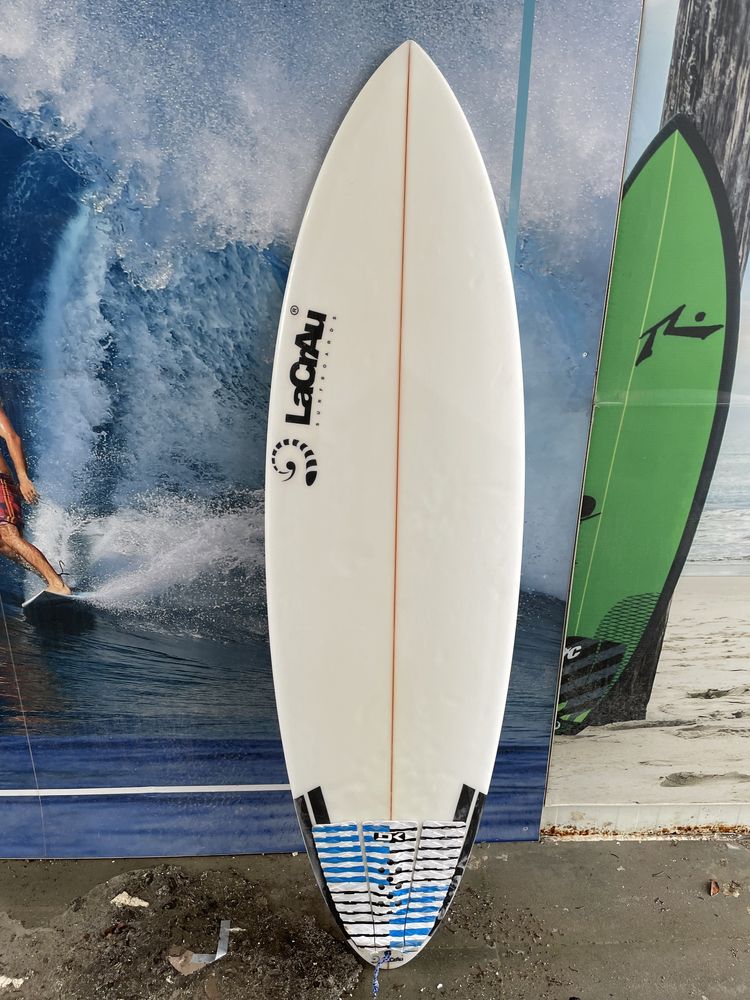 Surfboard Lacrau semi novo 5’8