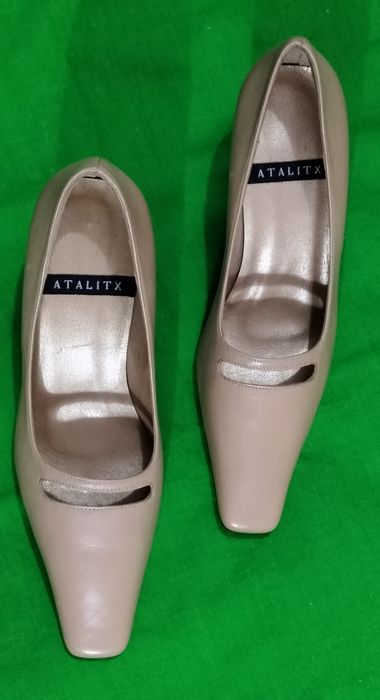 Sapatos de Senhora em Couro