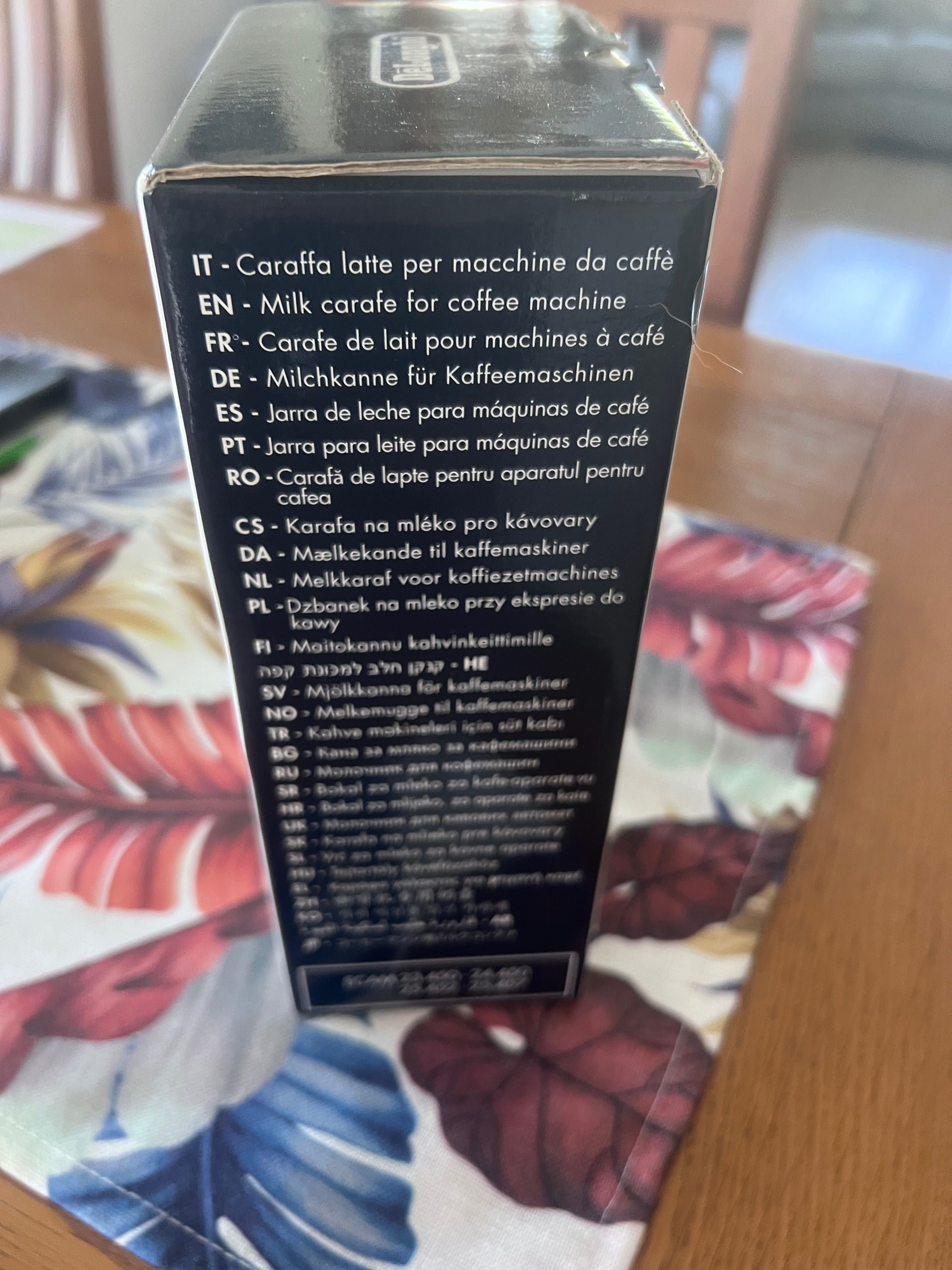 Pojemnik na mleko do ekspresów firmy de Longhi