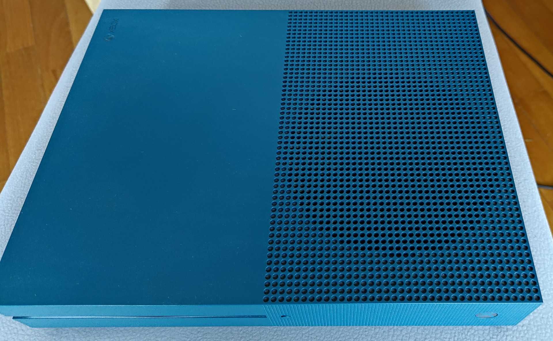 Xbox One S 500 GB Deep Blue edycja specjalna (FIFA 17) - super stan