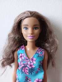 Lalka Barbie szatynka