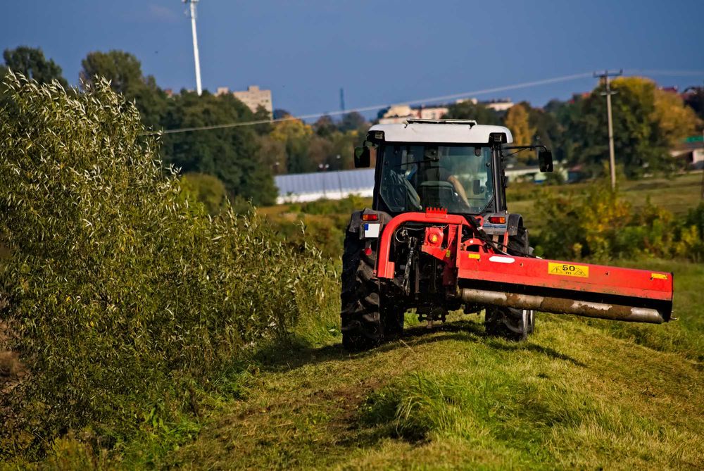 Usługi glebogryzarką separacyjną, zakładanie trawników, wycinka drzew