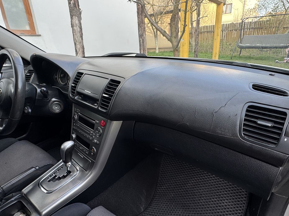 Subaru legacy 2.0 бензин автомат