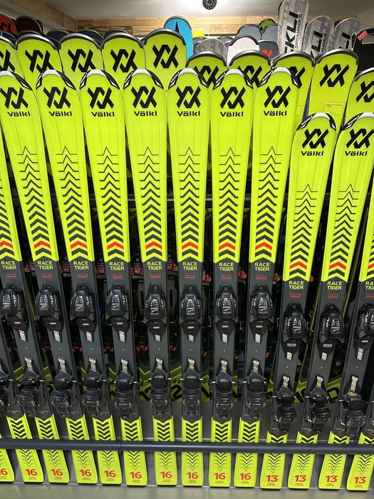 Nowe Narty zjazdowe Völkl Racetiger Jr
