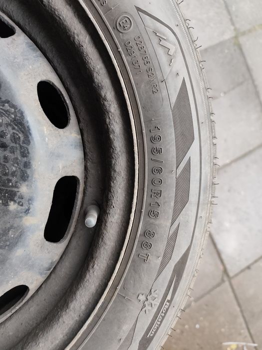 Felgi stalowe z oponami Opel 5x110 195/60/15