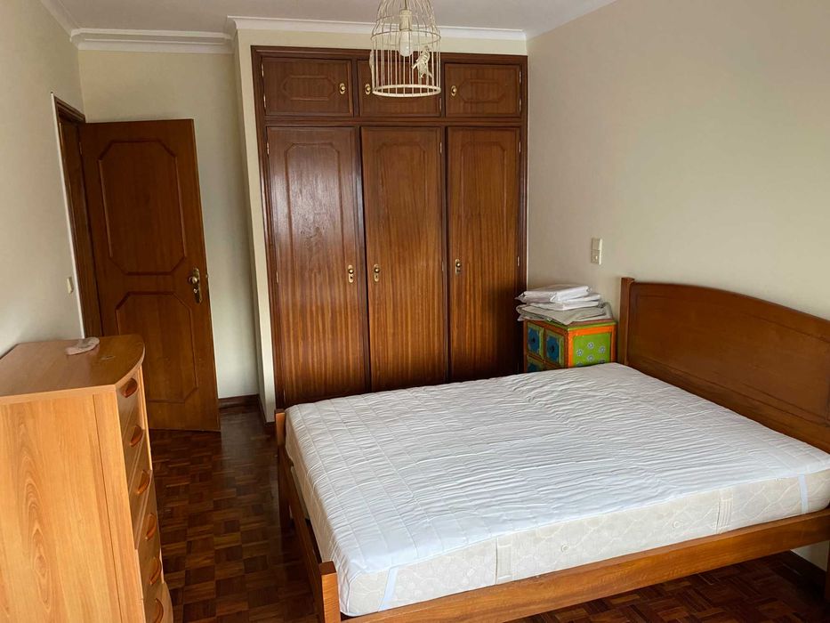 Arrendo quarto  em Gaia, zona Jardim Soares dos Reis