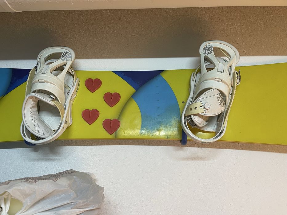 Prancha snowboard Roxi como nova