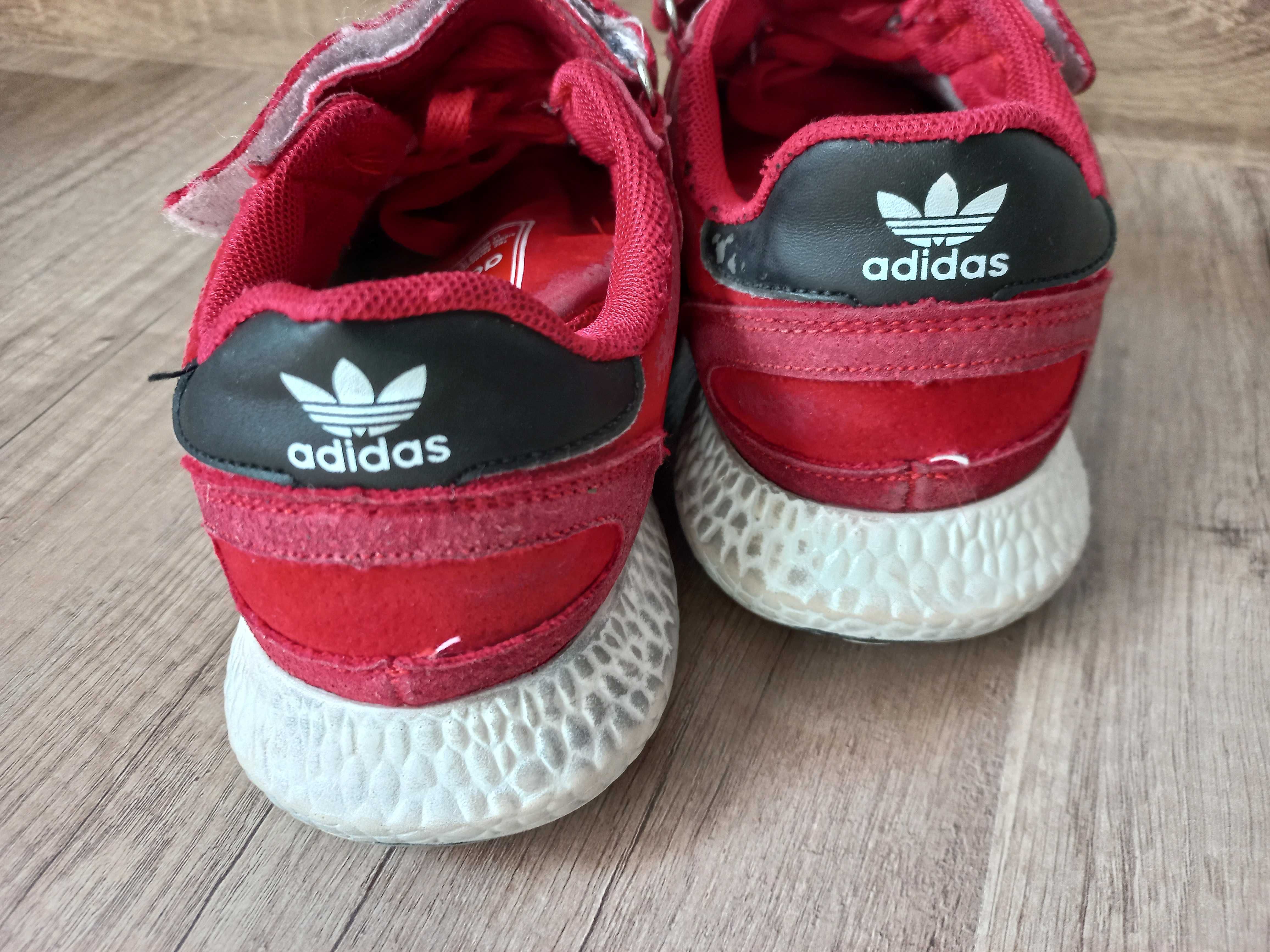 Кроссовки Adidas  р.35