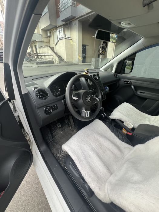 Volkswagen Caddy 1.6 tdi 2012