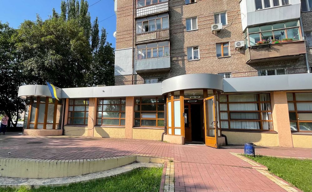 Оренда офісного/комерційного приміщення в центрі