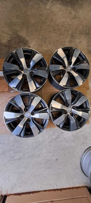 Felgi aluminiowe Peugot 208  6.5Jx16 ET 20