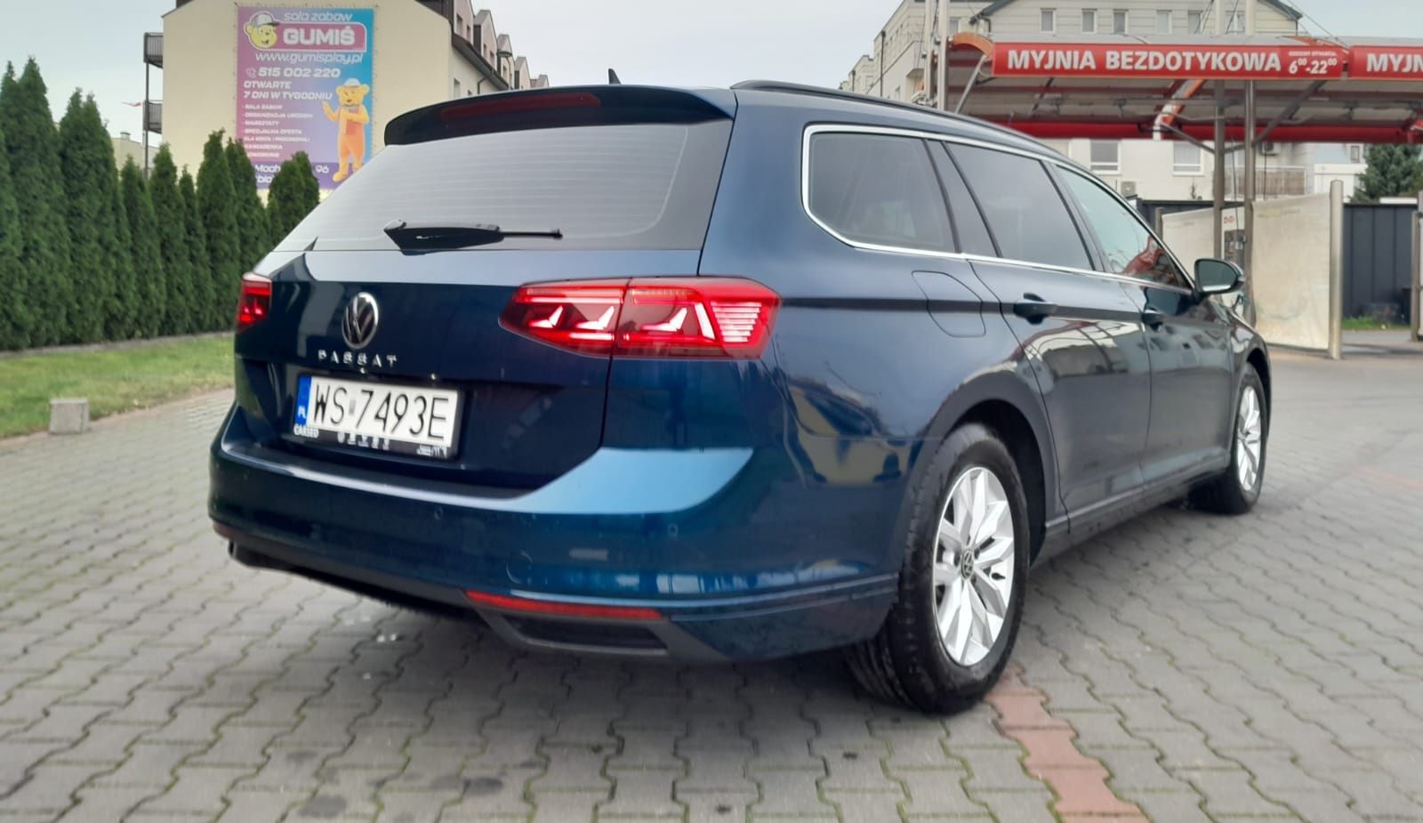 Wynajem wypożyczalnia Aut. Toyota Camry Reno Arkana Sport Reno Astral.