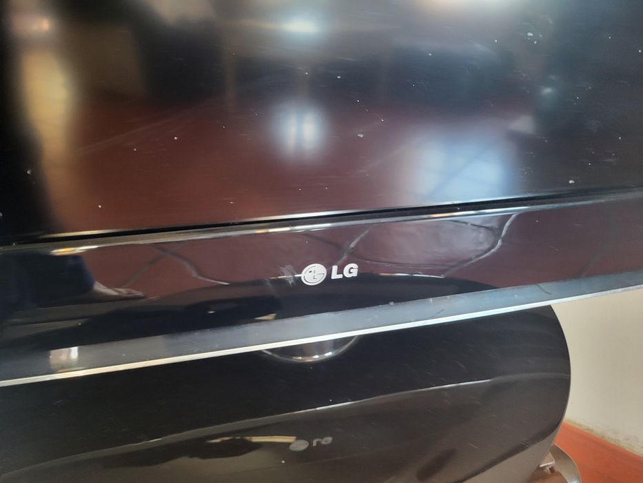 TV LG 53' Impecável