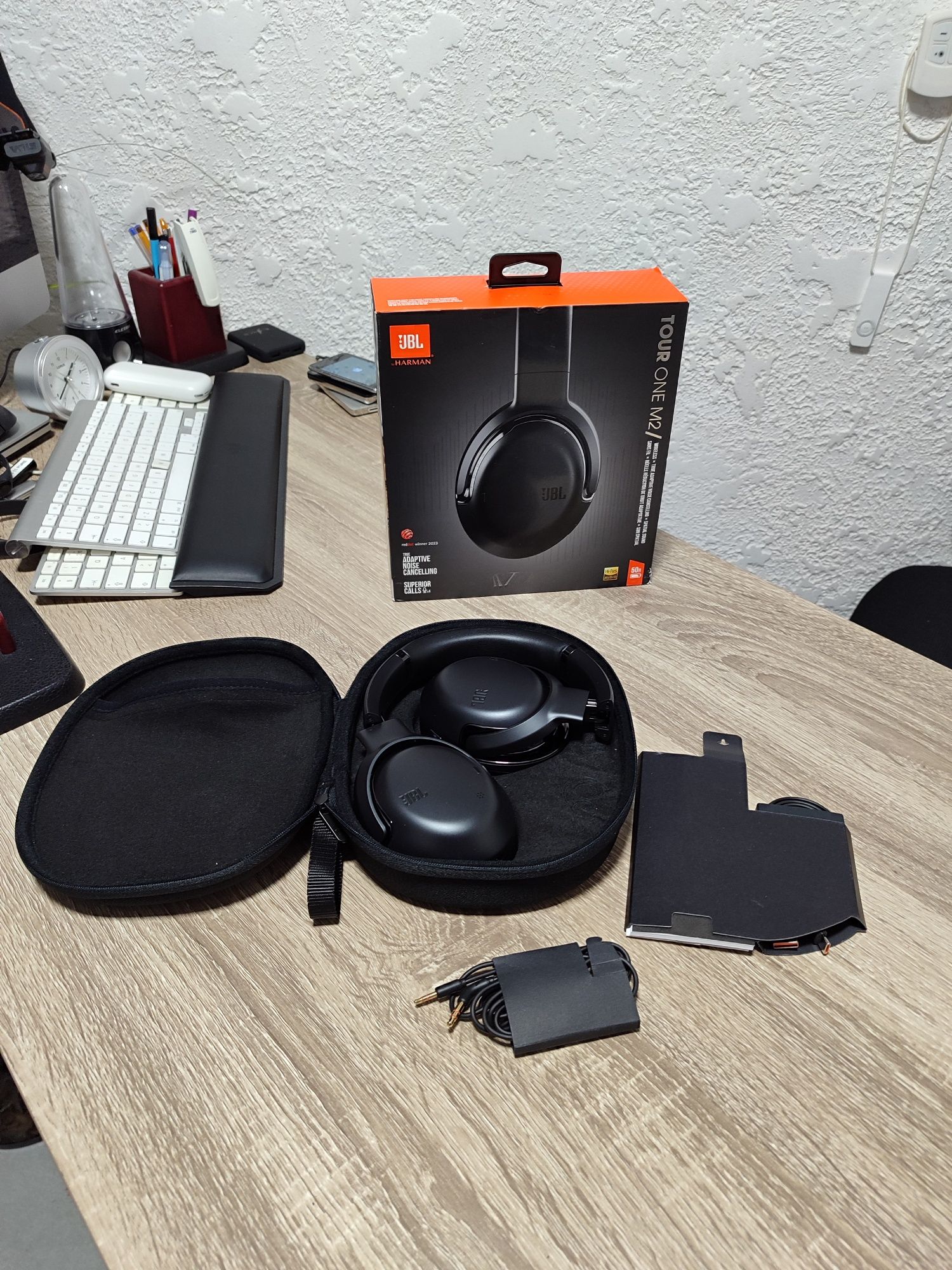 Навушники JBL Tour One M2 Black