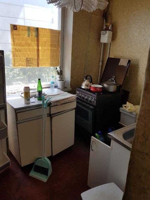 Продам 1к квартиру метро Спортивная 2 минуты пешком, дом с ГАЗом