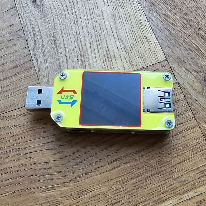 UM34C miernik napięcia i prądu usb usbc